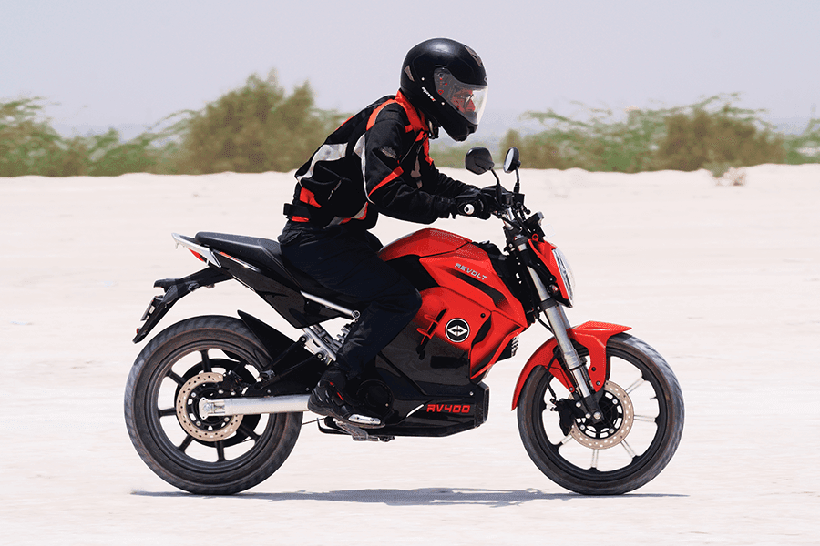 revolt rv 400 top speed