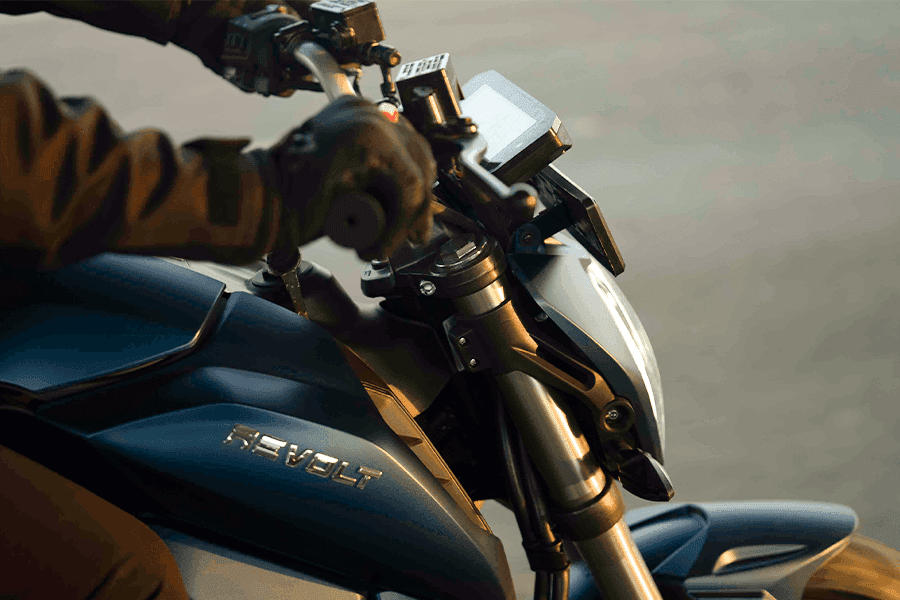 RV400 BRZ handle view